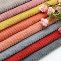 銀絲條 針紡織品中的流光溢彩